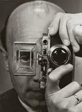 Otto Maximilian Umbehr, SELBSTPORTRAIT MIT LEICA