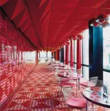 Candida Höfer, SPIEGELKANTINE HAMBURG III (SPIEGEL CANTEEN, HAMBURG II)