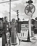 Berenice Abbott, TEXACO STATION, TREMONT AVENUE AND DOCK STREET, BRONX, NEW YORK