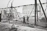 Jürgen Schadeberg, BUILDING THE WALL, BERLIN