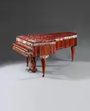 Arman, OHNE TITEL (KONZERTFLÜGEL), 1989, Konzertflügel mit Assemblage von Farbtuben.