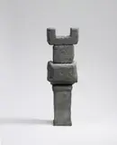 Abraham David Christian, Ohne Titel, 1980, Gipsskulptur. 2-teilig. In Plexiglaskasten
