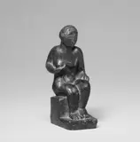 Will Lammert, Kleine Sitzende, Bronzeplastik. Höhe 16,5 cm. Auf einer unregelmäßig gestalteten, mitgegossenen Plinthe (