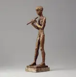Knabe mit Querflöte by Renée Sintenis, Bronzeplastik. Höhe 30,8 cm. Auf einen grau marmorierten Steinsockel, sold Jun 2007