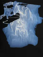 Sigmar Polke, Ohne Titel, Acryl und Interferenzfarbe auf schwarzem Karton