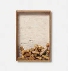 Arman, Accumulation, Holzstempel und Stempelabdrucke auf Papier in mit Plexiglas verglastem Holzkasten