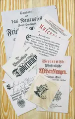 Saxonian School, ZWEI QUODLIBETS (TROMPE-L'OEILS), BESTEHEND AUS SCHRIFTSTÜCKEN UND AQUARELLEN., Gouache auf Papier (unter Glas gerahmt)