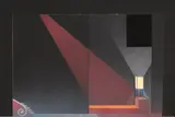 Walter Dexel, Bühnenentwurf zu Shakespeares "Wie es Euch gefällt": Akt II, Ein Zimmer im Palast, Gouache, Tusche, teils gespritzt, und Collage aus verschiedenen Papieren auf Halbkarton