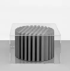 Erwin Heerich, Ohne Titel, Kartonskulptur, Höhe 39 cm, Durchmesser 59,5 cm, in Objektkasten