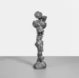 Rolf Szymanski, Kleine Figur Nr. V (Kestner-Statuette), Bronzeplastik mit bräunlich-goldener Patina, Höhe 24,5 cm