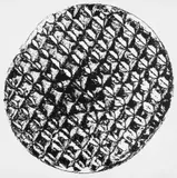 Günther Uecker, Leibbeschreibung eines Nagels, 8 Fotoätzungen auf schwerem Velin. Jeweils signiert. Eines von 6 Probeexemplaren außerhalb der numerierten Auflage von 100 Portfolios. Lose in geprägtem Kartonumschlag