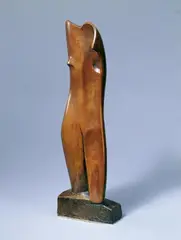 Rudolf Belling, Weiblicher Torso, Bronzeplastik (teils geschwungene Hohlform). Höhe 51,5 cm (der mitgegossene Sockel