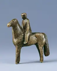 Kleiner Reiter by Gerhard Marcks, Bronzeplastik. Höhe 9,3 cm. Breite 9,2 cm. - Mit schöner Oberfläche und heller, messingfarbener Patina. Das Werkverzeich, sold Dec 2004