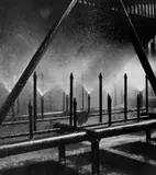 Ruth Hallensleben, Industriewasser-Blick in einen Kühlturm