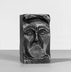 Alfred Hrdlicka, Januskopf, Bronzeplastik mit bräunlich-goldener Patina