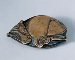 Liegendes Kälbchen by Ewald Mataré, Bronzeplastik, sold May 2003