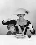 Franz Lazi, Spaghetti zu Zweit, Vintage, Farbphotographie auf Kodak-Papier