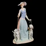 Lladrò, Lladro Elegant Promenade Woman with Dogs Glossy, Finish porcelain