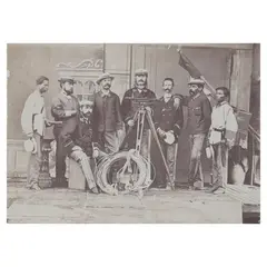 Albert Honiss, A European Crew with Two Indios
With a dry seal engraving “A. Honiss, Manila”
Dedicated on the reverse, “Para mis queridos
hermanos Manuel y Antonia en prueba del carino
que las profes su amante hermano”