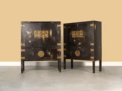 Marc Du Plantier, Deux cabinets, commande spéciale, Bois laqué et bronze doré