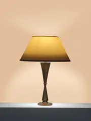 Eugène Printz, Lampe de table, commande spéciale, A table lamp in oxidized brass and fabric by Eugène Printz commissionned and designed in 1938 for Maître Durand-Villette