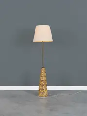 Lampadaire by Rigmor Nielsen, A floor lamp in glazed ceramic, brass, fabric and plastic by Rigmor Nielsen designed circa 1960 and edited by Søholm, offered Nov 2023
