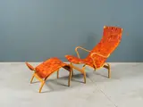 Bruno Mathsson, Fauteuil et ottoman "Pernilla"