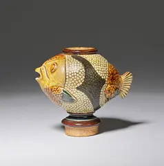 Doulton Lambeth, Small 'fish' vessel, circa 1880