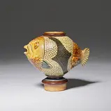 Doulton Lambeth, Small 'fish' vessel, circa 1880