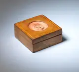 Martin Brothers, Lidded box with plaque