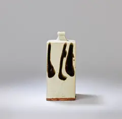 Shoji Hamada, Squared bottle vase, Glazed stoneware, light grey glaze, each side with three brush strokes of tenmoku, alternately upward and downward
