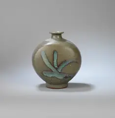 Rounded bottle vase by Shigeyoshi Ichino, circa 1973, Stoneware, violet and purple shaded glaze over a green glaze, sold Dec 2023