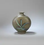 Shigeyoshi Ichino, Rounded bottle vase, circa 1973, Stoneware, violet and purple shaded glaze over a green glaze