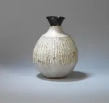 Janet Leach, Vase
