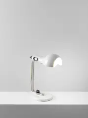 'Flash' extendable table lamp, model no. 2208 by Joe Colombo, circa 1968, Painted aluminium, aluminium, painted steel, sold Oct 2023
