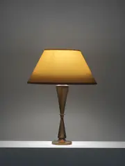 Eugène Printz, Table lamp, commissioned by Maître Durand-Villette, 5 rue Cognacq-Jay, Paris, 1938, Patinated copper, fabric shade