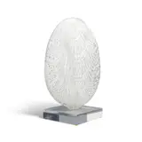 Untitled (Egg Form Vessel) by Lino Tagliapietra, blown merletto glass, incised indistinctly on underside, sold Oct 2023