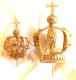 Untitled by Pair of Gold-plated crowns, sold Apr 2019