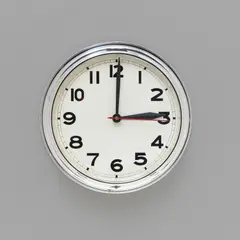 Dimension  +1  +9 by Alicja Kwade, 2012, Artdeco Uhr, umgearbeitet, Kabel, Batterie, sold Jun 2022