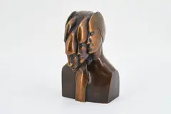 Kopfbewegung by Lutz Brockhaus, Bronze, dunkelbraun patiniert, sold Mar 2022