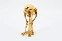 Hans-Rudolf Giger, Bambi Alien, 2009, Bronze, galvanisch vergoldet