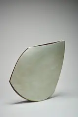 Val Barry, Vase "en forme de voile", 1980