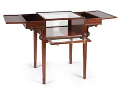 Table à thé pour «Casa Rossi» by Eugenio Quarti, A signed exotic wood and brass "Casa Rossi" tea table by Eugenio Quarti circa 1914-1915, offered Dec 2022