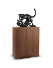 Lampe sculpture «Cat Fight» by Studio Job, Signée, édition de 8 + 3 AP, en bronze patiné et poli, verre et LED, offered Dec 2022
