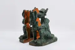 Jörg Immendorff, Alter Ego, 1995, 2-teilig. Jeweils: Bronze, von Hand grün patiniert und partiell poliert