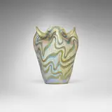 Phänomen vase (Gre 1/104) by Loetz, c. 1901, hand-blown glass, sold Jul 2025