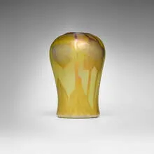 attribution Corona, Decorated vase, c. 1910, hand-blown glass