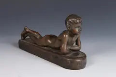 Franz Barwig, Liegender Knabe, Bronze - Height: 4.7 in. x 9 .1 in