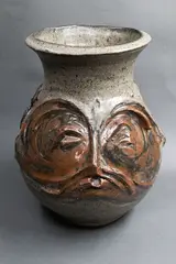 Yvonne Rust, Mask vase