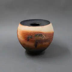 Nancy Tucker Wilson, Woodfired vase